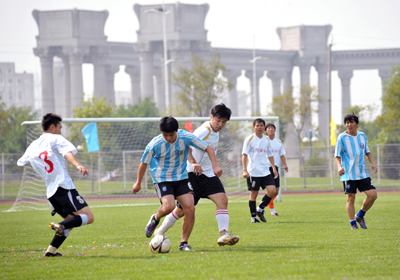 世界杯：加拿大轻取波多黎各时隔36年进四强 半决赛对决美国